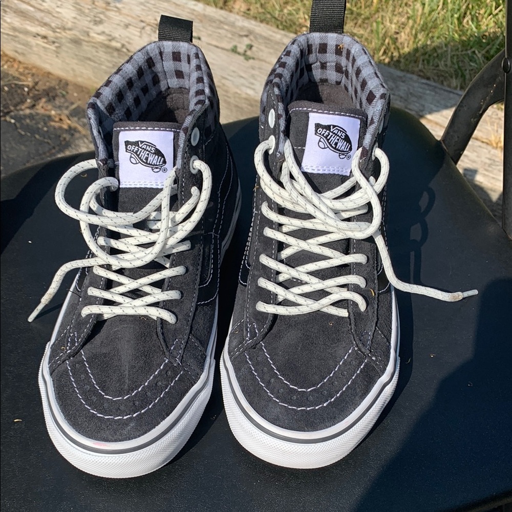 Vans Black and White Old Skool Sneakers Classic Style